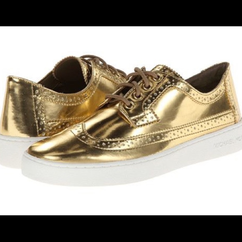 Michael Kors Piers Lace Up sneaker.